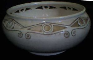 "Porcelain sculptured pot"
