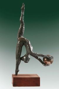 "Gymnast- ball"